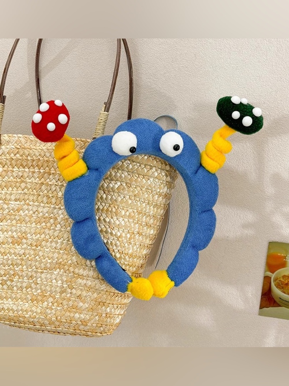 Wiggly Alien Mushroom Spa Headband - Picture 8 of 11